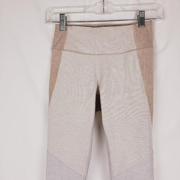 Outdoor Voices 7/8 Springs Leggings Ivory Tan Oatmeal Women's Size XS Yoga - Picture 3 of 12